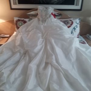 Wedding dress